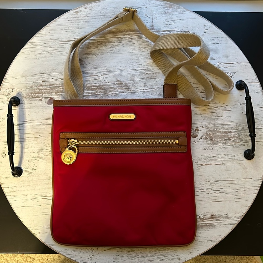 Michael Kors Large Kempton Crossbody in Red